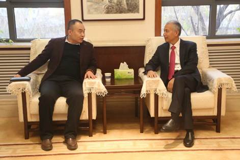 与董事长座谈
